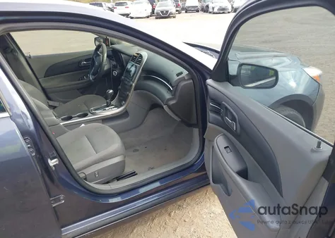 2013 Chevrolet Malibu 1Ls z USA, uszkodzony, nr VIN 1G11B5SA1DF151989